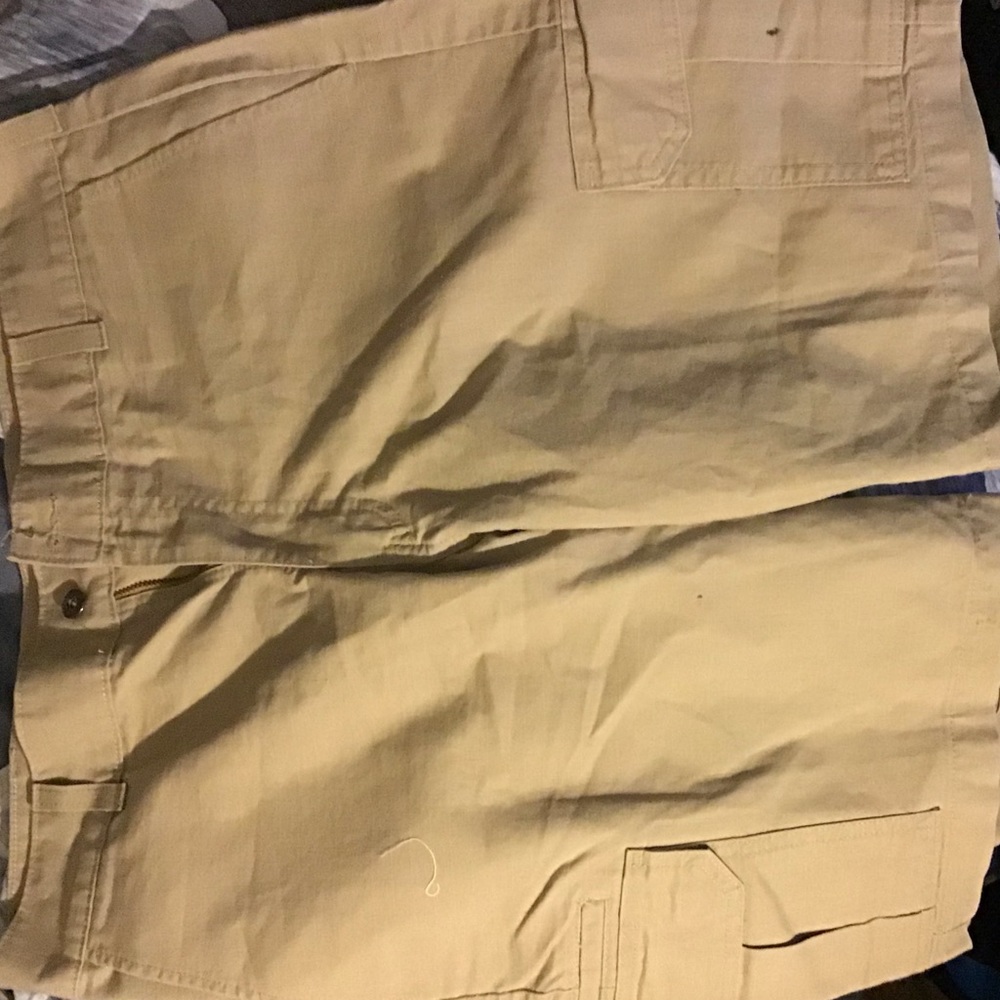 DICKEY SHORTS MENS SIZE 36 WORN MAYBE TWICE.  $19